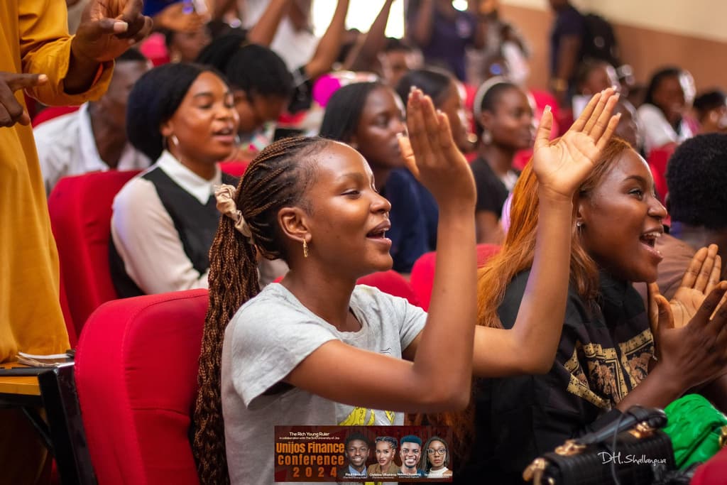 Panel discussion with four experts