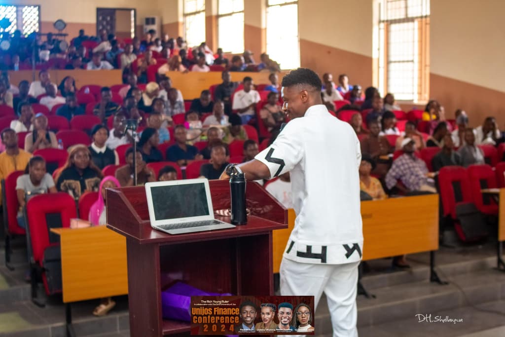 Group photo of volunteers